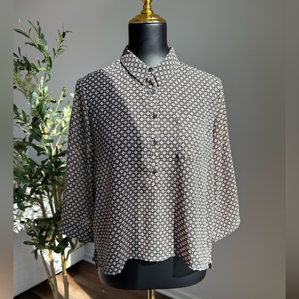American Eagle Shirt‎ Top Blouse Brown Sheer.
